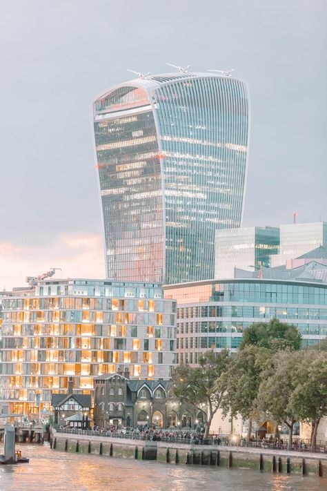 Here’s How To Get Free SkyGarden London Tickets Skygarden London, Aleksandr Solzhenitsyn, Best Markets In London, London Street Food, London Central, London On A Budget, Markets In London, Best Restaurants In London, Moving To London