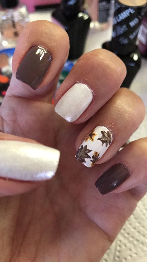 Fall nails.... Nail Fashion, Fall Nails, Nails Design, Fashion Nails, Makeup Nails, Fun Nails, Hair And Nails, Apartment Decor, Nail Designs