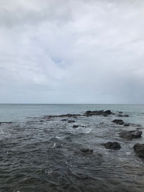 Grey Beach Aesthetic, Mood Wallpaper Aesthetic, Wallpaper Aesthetic Beach, Grey Hour, Beach Aesthetic Wallpaper, Grey Weather, Grey Beach, Beach Mood, Florida Trip