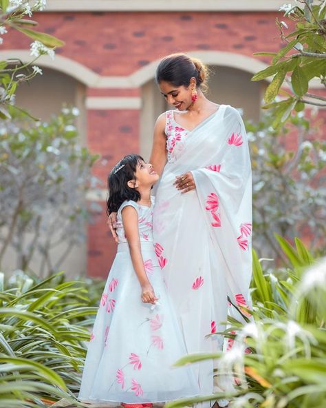 White gorgette saree with simply handpainted pink daisy flowers  and highlighted with white pearls at Center Frock For Kids, Hand Painted Saree, Painted Saree, Kids Frock, Cotton Frocks For Kids, Frocks For Kids, Cotton Frocks, Baby Painting, For Kids