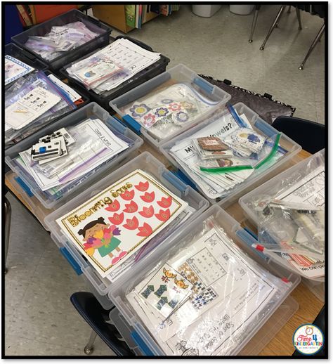 Monthly Storage Bins Classroom, Classroom Counter Organization, Classroom Center Organization, Teacher Resources Organization, Summer Organization, Organization Teacher, Teacher Storage, Organizing School, Kindergarten Organization