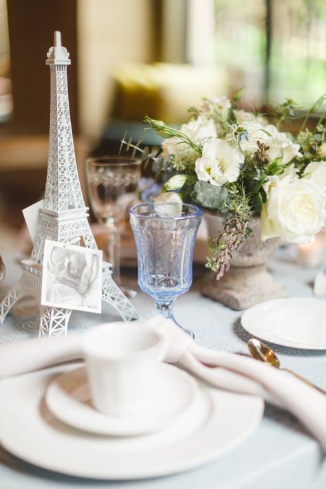 Paris Theme Baby Shower Ideas, French Baby Shower Theme, Paris Baby Shower Theme, Parisian Baby Showers, Creative Baby Shower Themes, French Baby Shower, Table Coordinate, Paris Baby Shower, Chicago Baby