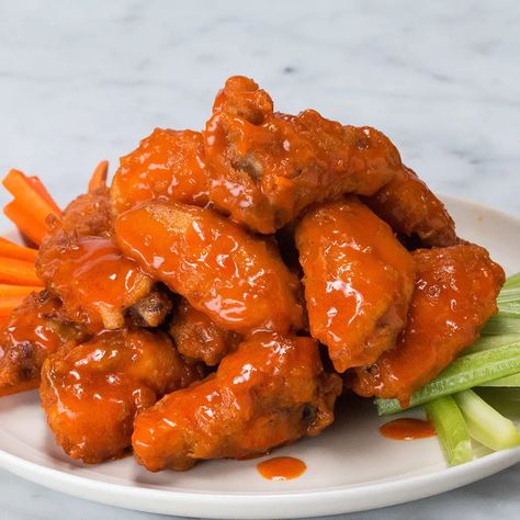 Crispy Buffalo Wings Recipe, Resepi Ayam, Tasty Videos, Ayam Goreng, India Food, Buffalo Wings, Wing Recipes, Chicken Wing Recipes, How To Cook