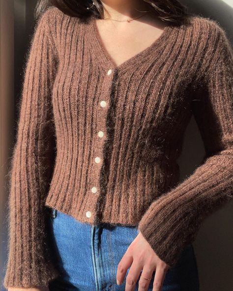 the #DeuxiemeCardigan is here!! a fitted ribbed cardi with options for a classic button band, or a trendier tie-front style ✨ the pattern is graded for 30”-60” busts (76-151 cm), and includes lots of tips for how to customize it to your own proportions. it’s worked in 2x2 ribbing on US 4 (3.5 mm) needles using 1 strand of fingering weight merino held with 1 strand of lace weight mohair, to give a luxuriously soft touch with enough drape to skim over your curves. available on my ravelry & etsy... Cardigan Ideas, Slay Outfits, How To Purl Knit, Knit In The Round, Circular Knitting Needles, Ribbed Cardigan, Circular Knitting, Cardigan Pattern, Yarn Shop