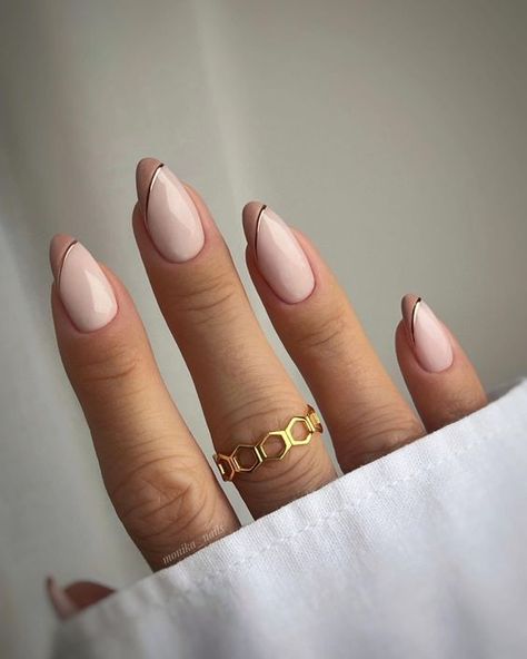 40 Trendy French Tip Nails For A Modern Twist Nude Nail Ideas, Nude Nail Design, Paznokcie Hello Kitty, Almond Gel Nails, Sophisticated Nails, Chic Manicure, Kutek Disney, Cute Pink Nails, Nude Nail