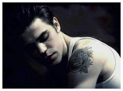 Stefan salvatore tattoo Paul Wesley Tattoo, Salvatore Tattoo, Stefan Vampire, Vampire Diaries Enzo, Paul Wesley Vampire Diaries, Salvatore Brothers, Vampire Diaries Outfits, Candice Accola, Vampire Diaries Stefan