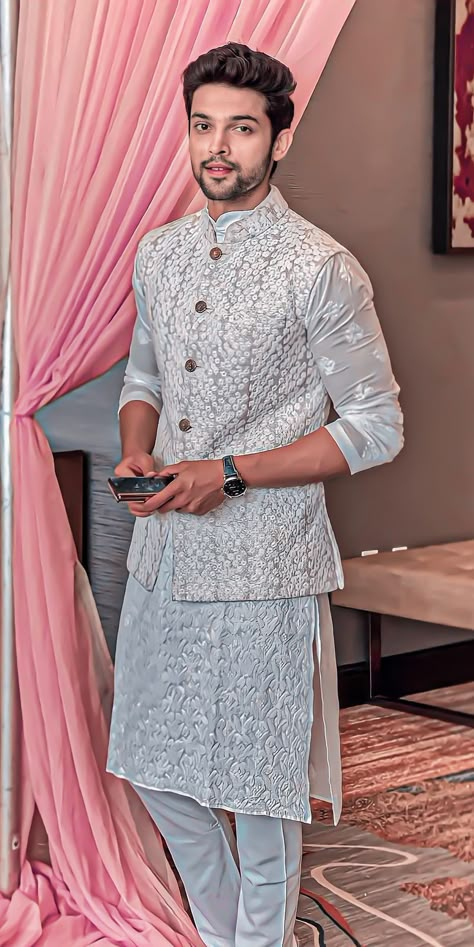 Parth Samthaan In Traditional Wear, Kurta For Boys Wedding, Jhodpuri For Men, Sadri Kurta For Men Wedding, Mens Engagement Outfits Indian Style, Engagement Dress For Men Classy, Sadri Kurta For Men, Kurta Jackets For Men Wedding, Men Wedding Dresses Indian