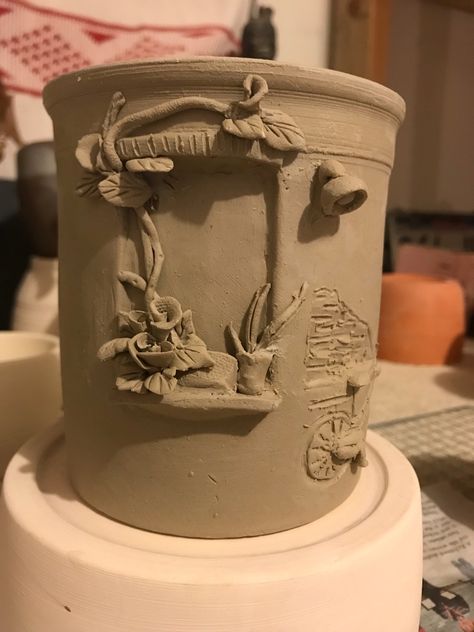 Clay Cylinder Ideas, Cylinder Ceramic Ideas, Pottery Cylinder Ideas, Cylinder Pottery, Advanced Pottery, Hand Pottery, Coil Pottery, Slab Ceramics, Sculpture Art Clay