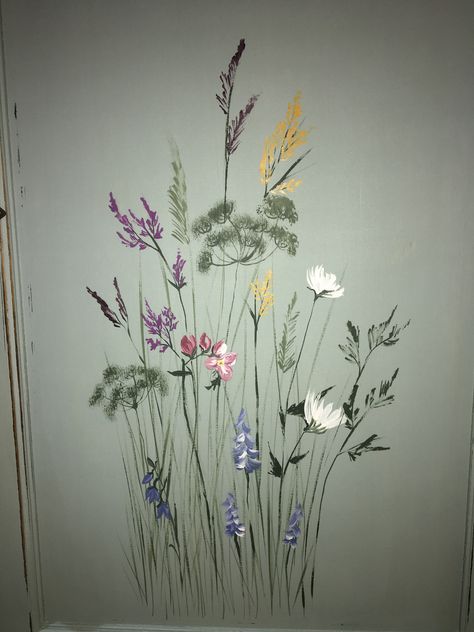 Tiny Wall Painting Ideas, Wildflower Wall Painting, Hand Painted Wall Murals Flowers, Cottagecore Wall Painting, Hand Painted Wall Murals Diy Bedroom, Painting Flowers On Wall, Wall Painting Flowers Simple, Flower Wall Paint, Flowers Painted On Wall