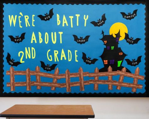 A bulletin board decorated with a spooky castle and bats. Bat Bulletin Board, Family Board Ideas, Halloween Bulletin Board Ideas, Bulletin Board Preschool, Rocks Science, Pep Club, Classroom Bulletin Board Ideas, Bulletin Boards Ideas, Diy Bulletin Board