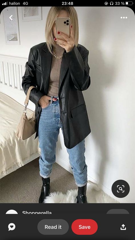 Black Leather Jacket Blazer Outfit, Outfits With Black Leather Blazer, Oversize Leather Blazer Outfit, Leather Black Blazer Outfit, Black Leather Blazer Outfits For Women, Black Leather Blazer Outfit Winter, Black Oversized Leather Jacket Outfit, How To Wear A Leather Blazer, How To Style A Leather Blazer