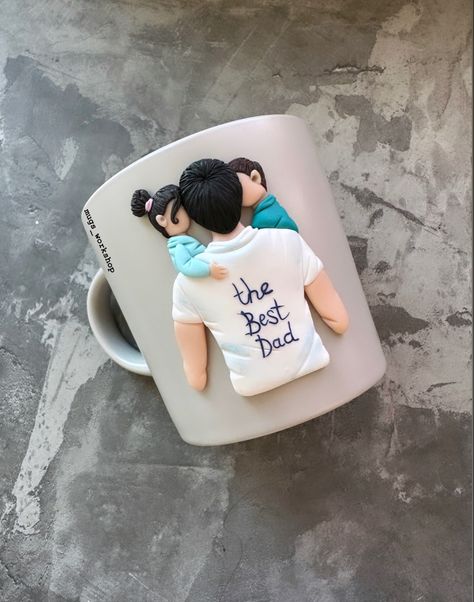 Fathers Day Clay Crafts, Happy Fathers Day Cake, Custom Coffee Cup, Father And Daughter Love, Clay Accessories, Baby Art Projects, Polymer Clay Gifts, Custom Coffee Cups, Diy Mugs