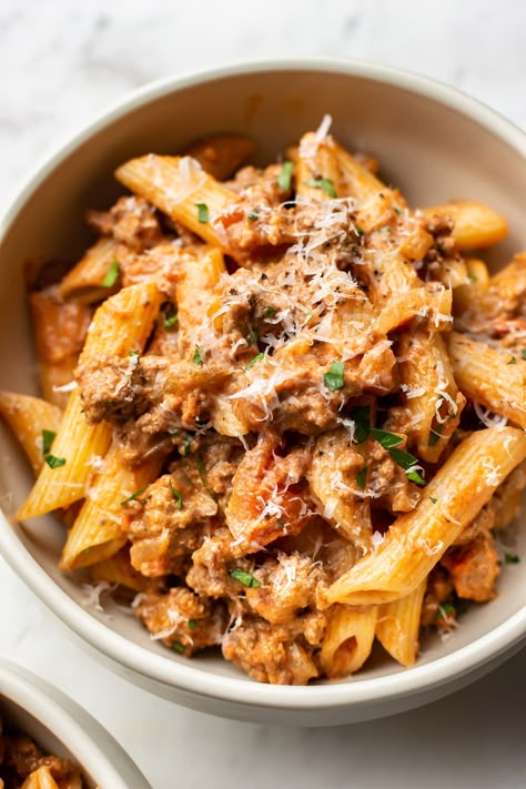 Mostaccioli Pasta, Ground Beef Pasta Recipes, Beef Pasta Recipes, Penne Pasta Recipes, Weekend Lunch, Ground Beef Pasta, Chicken Tikka Masala Recipes, Healthy Ground Beef, Meat Pasta