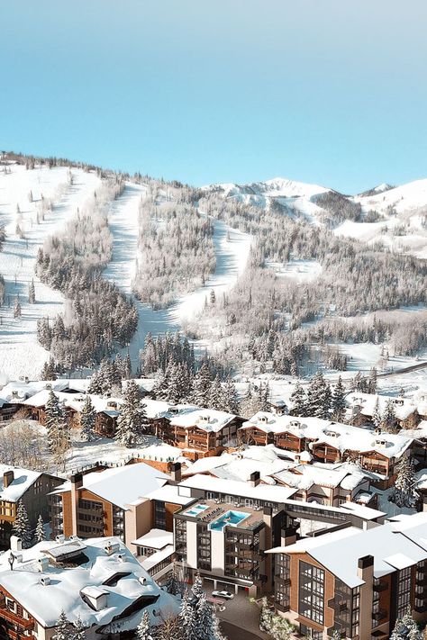 Ski season kicks off today in Deer Valley! Goldener Hirsch offers prime ski-in/ski-out access at the foot of Silver Lake Express Lift—your gateway to over 100 miles of Utah’s most pristine runs. #AlwaysAuberge Ski Mural, Deer Valley Utah, Glass Walkway, Knotting Hill, Monochromatic Colors, Posh Wedding, Heli Skiing, Ski Culture, Park City Mountain