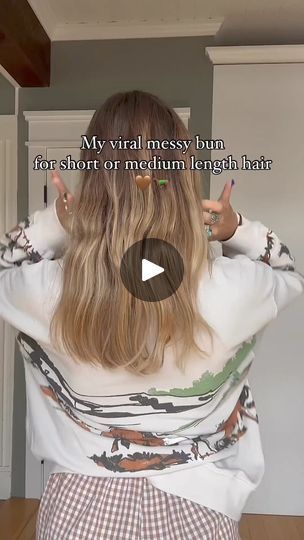 Viral Messy Bun, Short Medium Length Hair, Length Hair, Messy Bun, Medium Length Hair Styles, Hair Lengths, Medium Length, Hair Styles, Hair