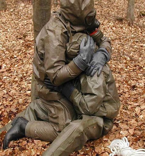 Hazmat Suit, Hot Army Men, Biker Gear, Black Leather Biker Jacket, Cant Help Falling In Love, Human Poses Reference, Army Men, Masked Man, Military Men