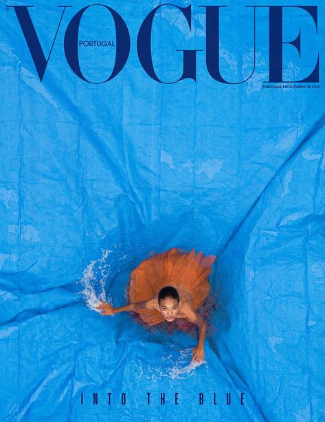 Vogue Portugal, Mode Editorials, Vogue Magazine Covers, 타이포그래피 포스터 디자인, Fashion Magazine Cover, Fashion Cover, Vogue Covers, Vogue Magazine, Vintage Vogue