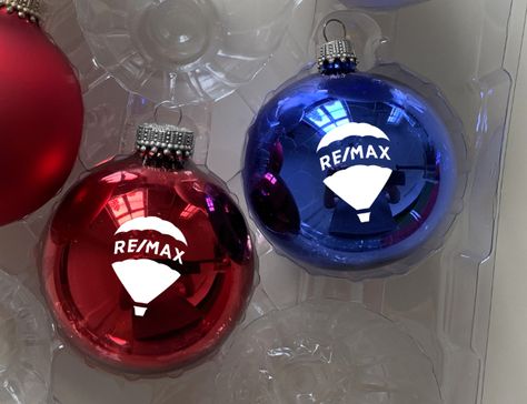 Remax Christmas, Inmobiliaria Ideas, Christmas Loading, Christmas Bulbs, Real Estate, Photoshop, Marketing, Holiday Decor, Christmas