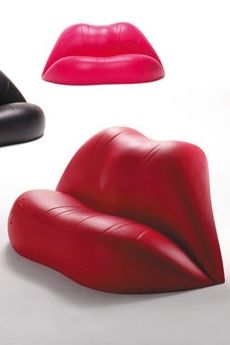 dali lips sofa Lip Sofa, Lips Sofa, Baroque Chair, Barcelona Design, Parlor Chair, Kiss Lips, Gothic Furniture, Austin Powers, Lipstick Art