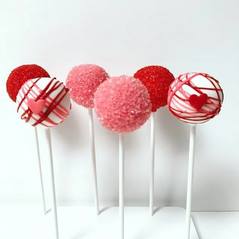 Valentine Cakepops, Valentines Cake Pops, Valentines Day Cake Pops, Airbrush Heart, Heart Cake Pops, Decorating Desserts, Valentine Cake Pop, Valentines Treats, Twodles Birthday