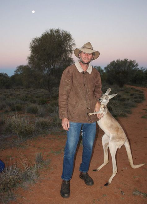 Kangaroo Jumps, Capricorn Love, Hugs And Cuddles, National Geographic Kids, Alice Springs, Animal Stories, Warm Hug, Animals Of The World, Save Her