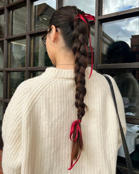 Bow Hairstyle, Ribbon Hairstyle, 가을 패션, Aesthetic Hair, Ponytail Hairstyles, Trendy Hairstyles, Pretty Hairstyles, Hair Goals, Hair Hacks