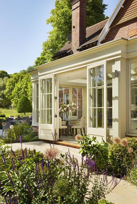 English Cottage Conservatory, English Garden House, Country Conservatory, Orangery Exterior, English Countryside Garden, Country Home Architecture, English Sunroom Interior, English House Aesthetic, English Country Home Aesthetic