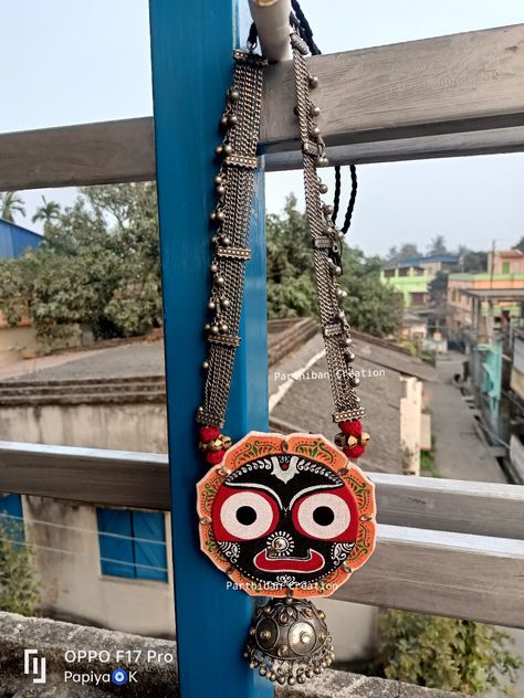 Jagannath Jewellery, Jai Jagganath, Painted Necklace, Diy Necklace Making, Lord Jagannath, Hand Painted Necklace, Diy Fabric Jewellery, Baby Reveal Party, Fabric Jewellery