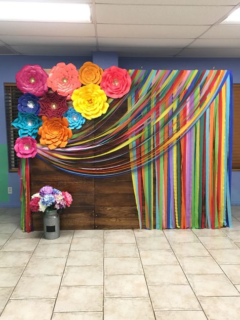 Mexican Party Theme, Fiesta Theme, Diy Birthday Decorations, Board Decoration, Mexican Party, Stage Decorations, School Decorations, Disco Party, Backyards