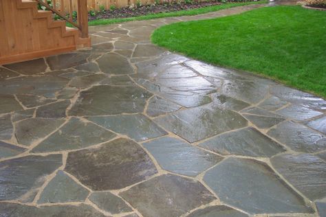 Flagstone Ideas, Patio Paver Ideas, Natural Stone Patio, Glow In The Dark Stones, Stone Floor Tiles, Flag Stone, Stone Backyard, Ashlar Pattern, House Curb Appeal