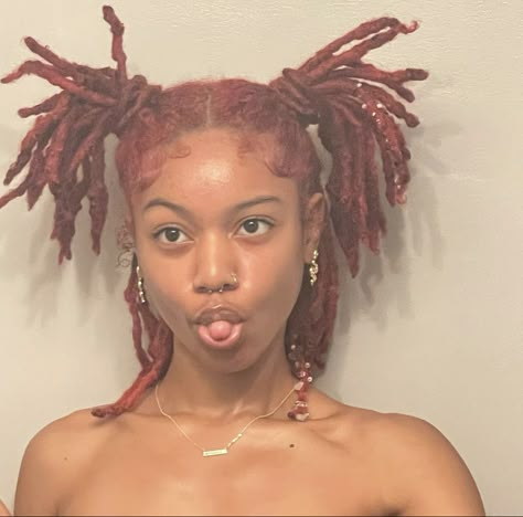 Medium Dreads Black Women, Split Dyed Locs, Yea Hairstyles, Unique Black Women, David Reyes, Dreads Black Women, Loc Colors, Red Dreadlocks, Red Locs