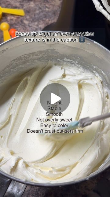 Cake Boss Buttercream Recipe, How To Stabilize Buttercream Frosting, Buttercream Piping Tips, How To Make Buttercream, Ganache Recipes, Cake Decorating Tutorials Videos, Buttercream Techniques, Vanilla Bean Frosting, French Buttercream