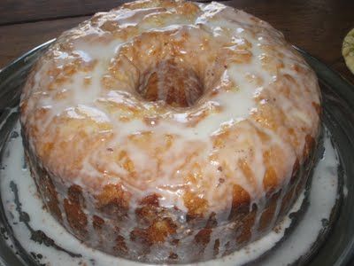 7 Flavor Pound Cake great for the holidays! Pound Cake Paula Deen, 5 Flavor Pound Cake, Five Flavor Pound Cake, Southern Pound Cake, Southern Cake, Pound Cake Recipe, Cinnamon Coffee, Salty Cake, Lemon Pound Cake