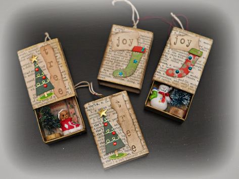 Matchbox Crafts, Matchbox Art, Craft Show, Miniature Christmas, Xmas Ornaments, Xmas Crafts, Small Boxes, Box Art, Kids Crafts