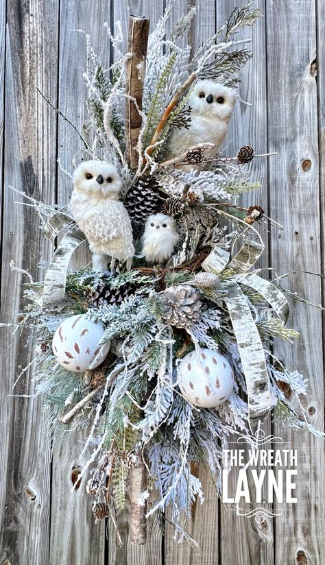 Owl Wreaths For Front Door Diy, Owl Christmas Decorations, Winter Owl Wreath, Owl Wreath Diy, Birchwood Christmas Decor, Owl Wreaths For Front Door, Rustic Christmas Wreaths Diy, Fox Wreath, Rustic Christmas Wreaths