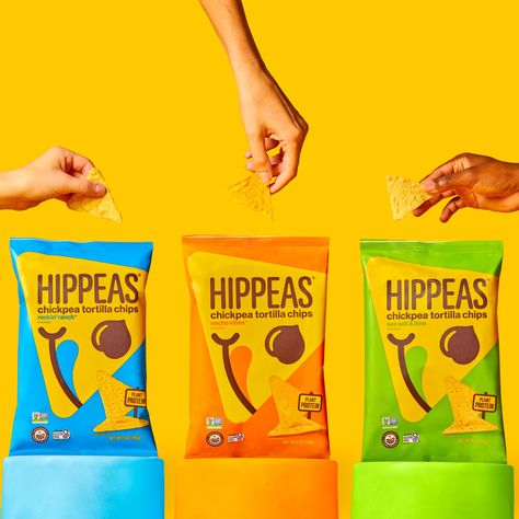 HIPPEAS Tortilla #Chips.. because life needs a little more crunch and a lot more flavor! 🚀🌱 Made with chickpeas and packed with plant-protein and fiber.. it's a win-win! 👉️ Vegan 👉️ Gluten Free 👉️ Totally Delicious! Chips Photography Ideas, Chips Photography Food Styling, Tortilla Chips Packaging Design, Creative Chips Packaging, Chips Packaging, Chips Packet Photography, Premium Chips Packaging, Popcorn Packaging, Chip Packaging