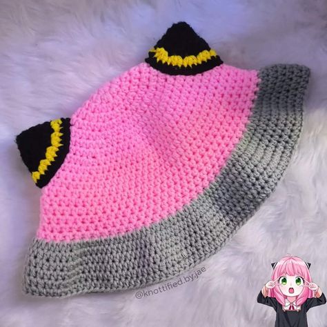 Anya Forger, Crochet Creations, Crochet Projects, Bucket Hat, Crochet, Hats