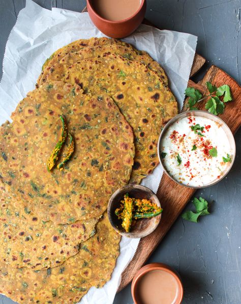 Methi Thepla | Gujarati Thepla - The Whisk Addict Methi Thepla, Indian Flatbread, Manchurian Recipe, Red Chili Sauce, Gochujang Sauce, Toddler Recipes, Green Chutney, Green Chili, Chaat Masala