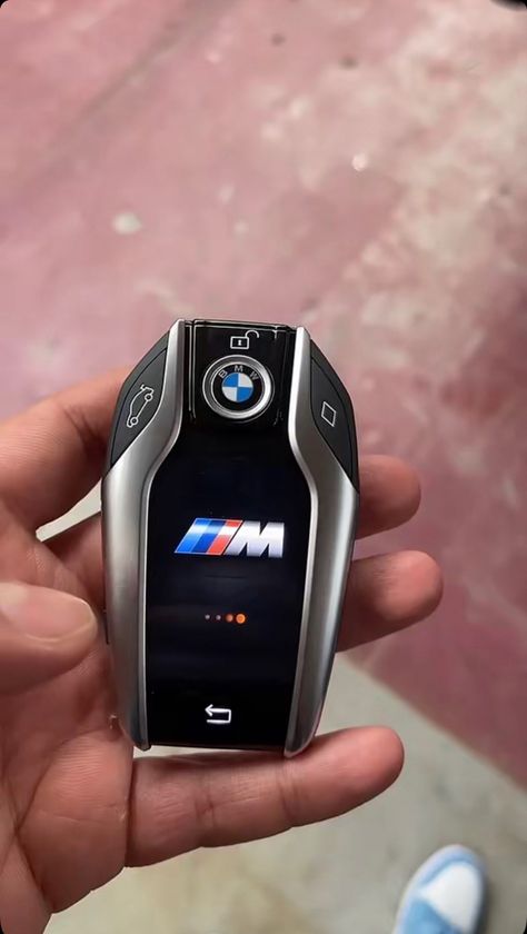 Bmw Car Snapchat, Audi Keys Aesthetic, Bmw Key Snapchat, Audi Keys, Bmw Car Keys Aesthetic, Rolls Royce Interior, Bmw Key, Bmw Interior, Biker Photoshoot