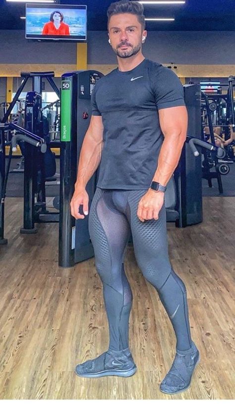 Summer Gym Outfits Men, Men In Leggings, Cycling Apparel Men, Fits For Men, Mens Gym Fashion, Andrew Huberman, Lgbtq Fashion, Mens Workout Pants, Mens Compression Pants