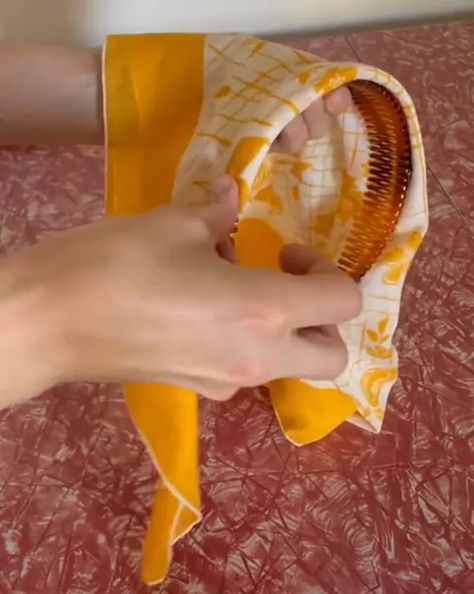 Grab a Headband and Scarf for This Genius Hack | Upstyle Car Head, Head Scarves, Scarf Headband, Scarf Tying, Head Scarf, Your Head, Hair Styles, Hair