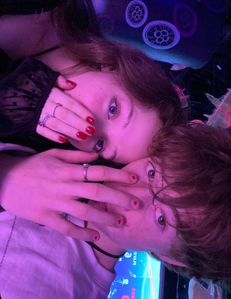 Matching Nails With Boyfriend Hello Kitty, Matching Nails With Boyfriend Simple, Back Scratches From Nails Boyfriend, Matching Nail Sets With Boyfriend, Bf And Gf Matching Nails, Couple Nails Designs, Boyfriend Nails Designs, Relationship Nails, Couple Nails Matching