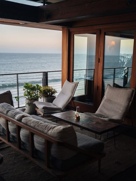 Soho House Malibu, Beach House Malibu, Malibu Restaurants, Big Vision Board, Cornish House, Oregon Beach House, Beachside House, British Beach, Modern Restaurants