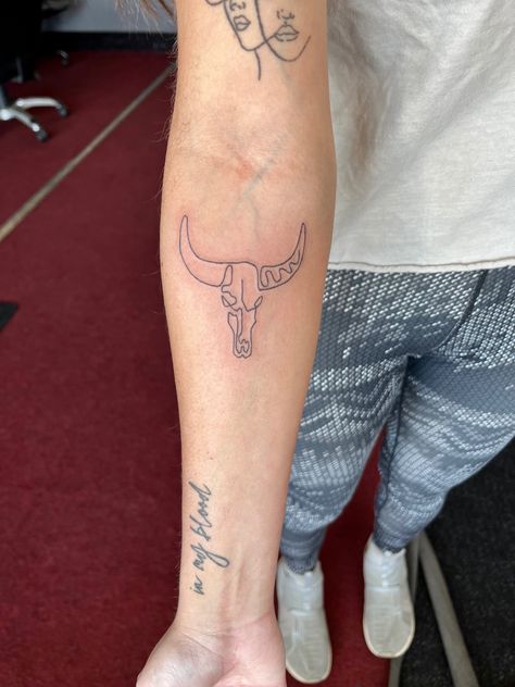 Fine Line Longhorn Tattoo, Cowboy Patchwork Tattoo, Western Wrap Around Tattoo, Western Tattoo Ideas Female, Aesthetic Tattoos For Guys, Punchy Western Tattoos For Women, Southern Tattoos For Women, Western Patchwork Tattoo, Small Western Tattoos For Women