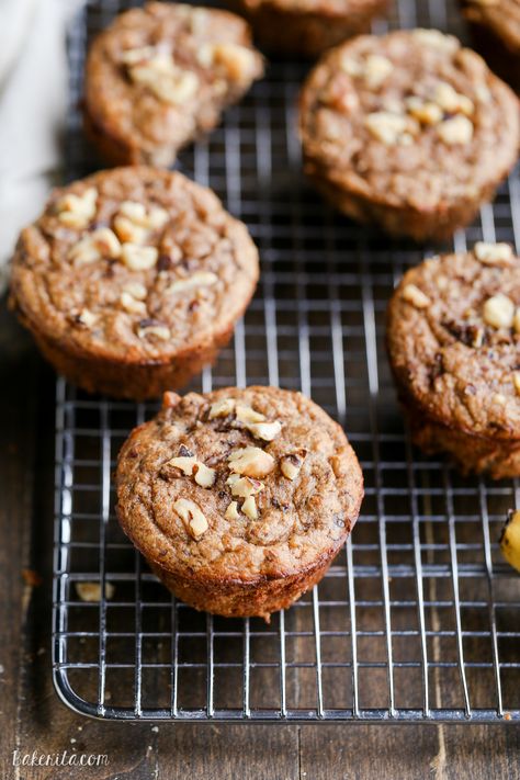 You would never guess that these Paleo Banana Nut Muffins have no added sugar - all the sweetness comes from the bananas! These gluten-free muffins make a great breakfast or snack. Paleo Banana Nut Muffins, Whole Life Challenge, Paleo Muffin Recipes, Paleo Pumpkin Muffins, Paleo Banana Muffins, Savory Muffins Recipes, Muffins Paleo, Banana Nut Bread Recipe, Paleo Muffins