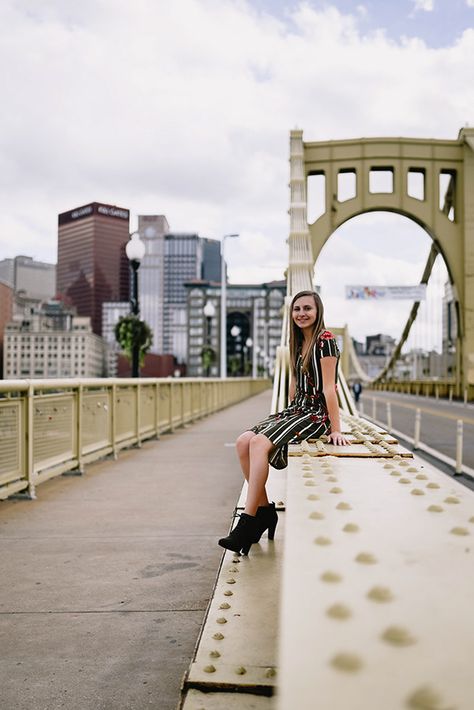 Old Sacramento Photoshoot, Sacramento Bridge, Sacramento Photoshoot, College Graduation Photoshoot Ideas, Bridge Photoshoot, Poses For Portraits, City Photo Shoot, Old Sacramento, Graduation Photoshoot Ideas