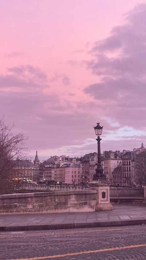 Asthetic Picture Wallpaper February, Old Money Pink Wallpaper, Pink France Aesthetic, Pink Aesthetic Wallpaper Nature, Vibrant Pink Aesthetic, Light Pink Sky Aesthetic, Pink City Aesthetic Wallpaper, City Pink Aesthetic, Pink French Aesthetic