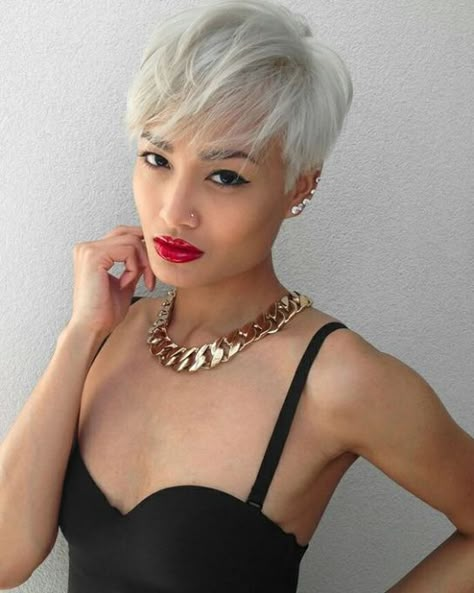 5 Reasons Why You Should Get A Pixie Cut - Society19 UK Asian Pixie, Micah Gianelli, Color Rubio, Sassy Haircuts, Micah Gianneli, Hair Mistakes, Cool Short Hairstyles, Short Hair Wigs, Girl Haircuts