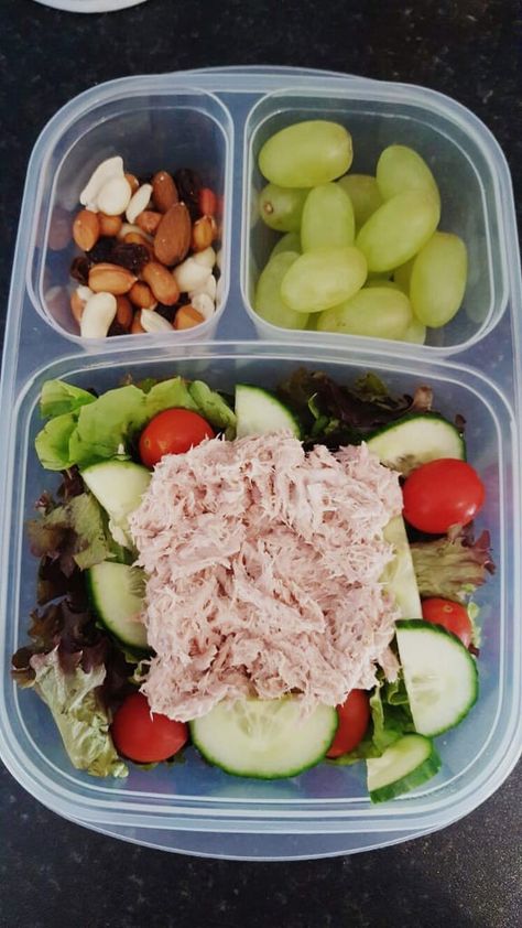 Pasti Fit, Healthy Lunch Snacks, Meal Prep Snacks, Healthy Lunch Meal Prep, Resep Diet, Easy Healthy Meal Prep, Healthy Lifestyle Food, Lunch Recipes Healthy, Lunch Meal Prep