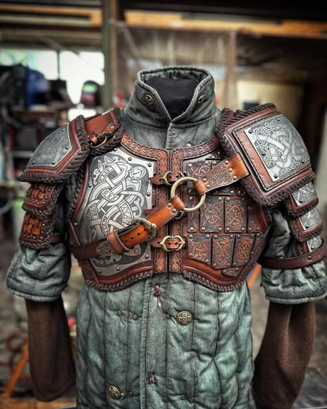 Stealth Armor Dnd, Nordic Armor, Armor Dnd, Viking Armour, Stealth Armor, Armour Fantasy, Thick Hoodies, Viking Armor, Apocalyptic Fashion